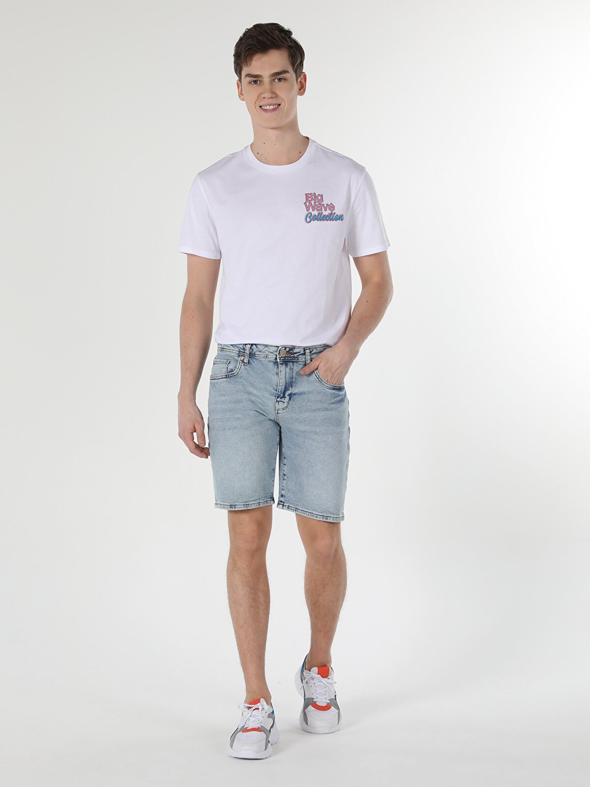 

Шорты мужские Colins CL1059345_Q1.V1_DN42058 голубые XL, Голубой, CL1059345_Q1.V1_DN42058