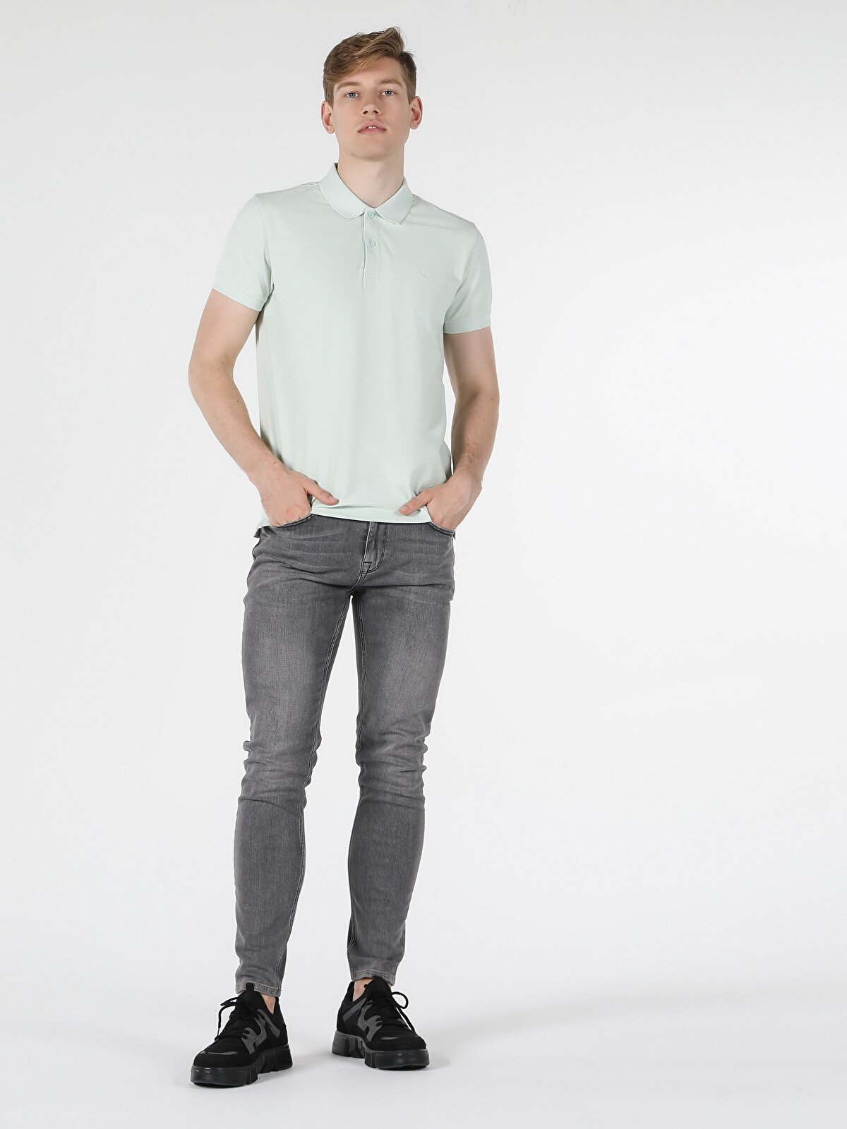 

Футболка мужская Colins CLTKTTSHM0766200_Q1.V1GM голубая XXXL, Голубой, CLTKTTSHM0766200_Q1.V1GM