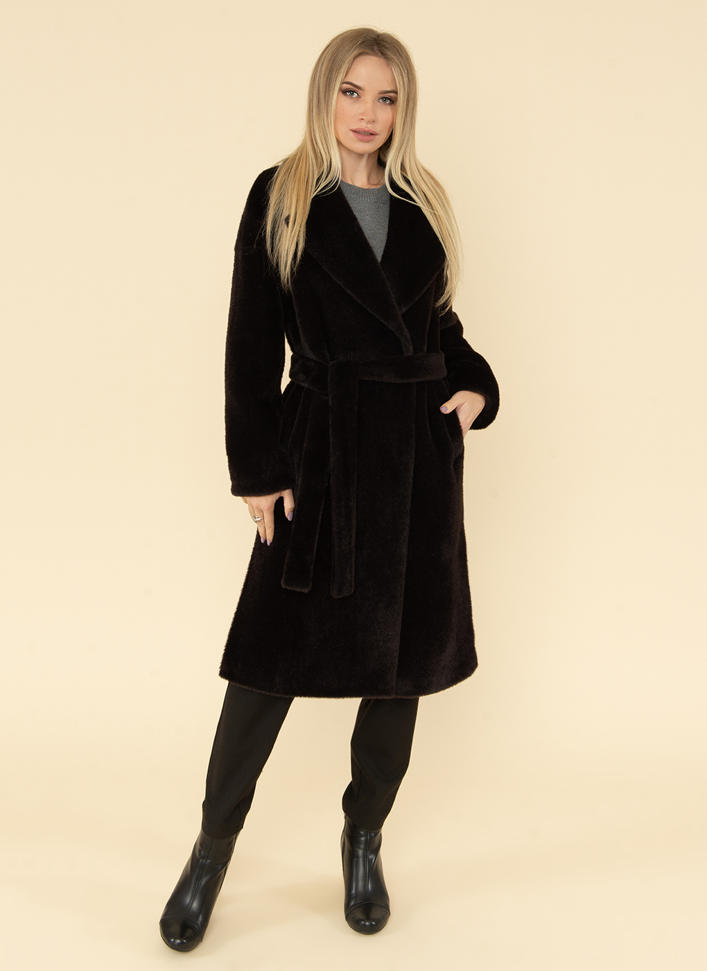 

Пальто женское GallaLady 57043 коричневое 46 RU, 57043