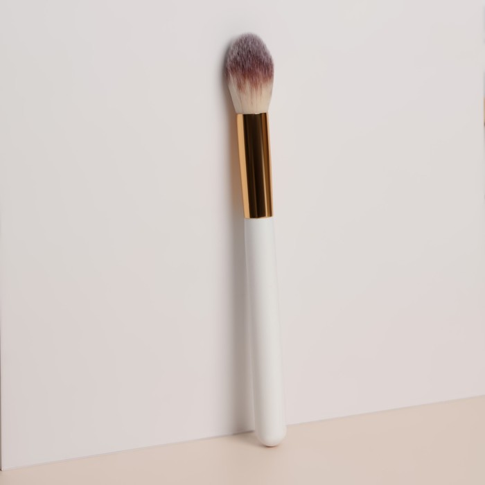 

Кисть для макияжа «White», 18 см, цвет белый, QF White