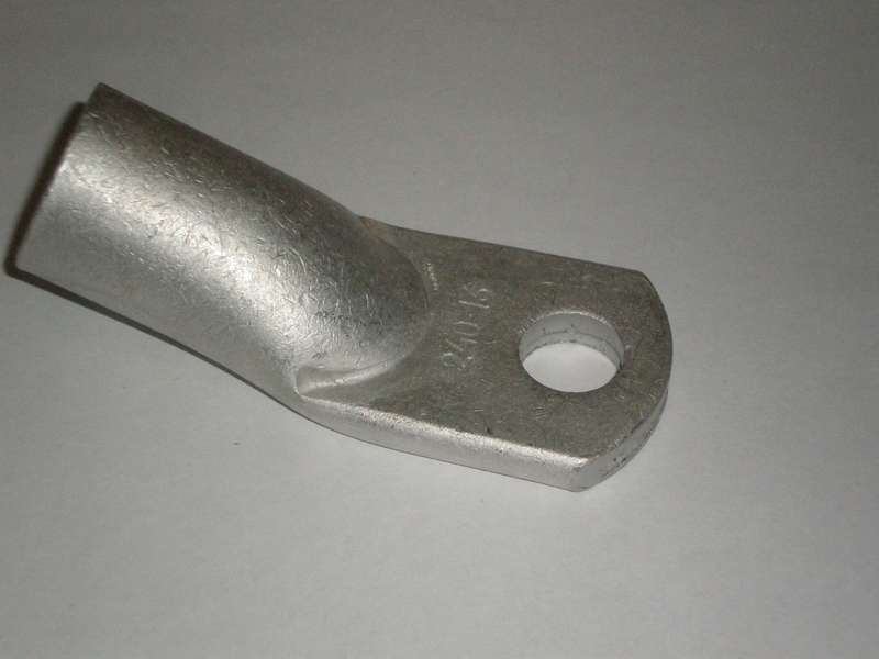 

Наконечник медный ТМЛ 240-16-24 Т2 (опрес. луж.) КЗОЦМ 558416 ( 1шт. )