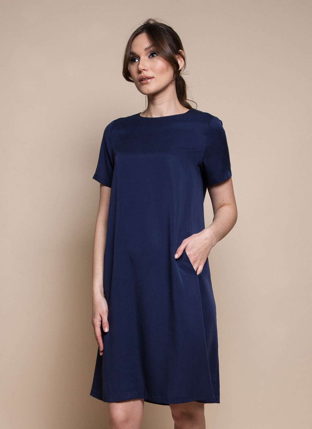 

Платье женское Avelontailor 52563 синее 42 RU, 52563