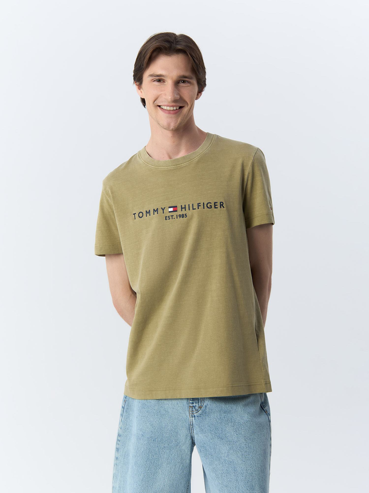 

Футболка мужская Tommy Hilfiger MW0MW35186L9F зеленая L, Зеленый, MW0MW35186