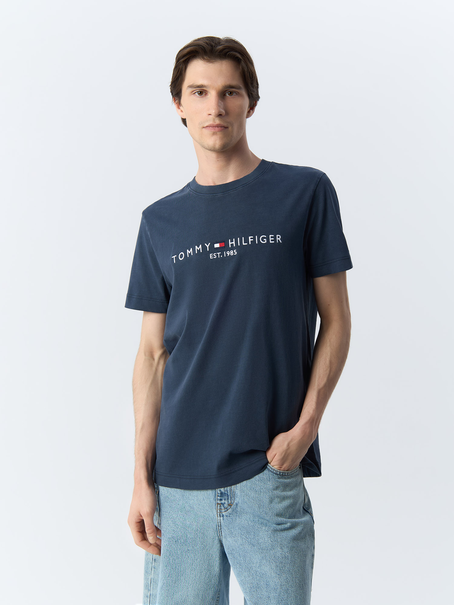 

Футболка мужская Tommy Hilfiger MW0MW35186DW5 синяя 2XL, Синий, MW0MW35186