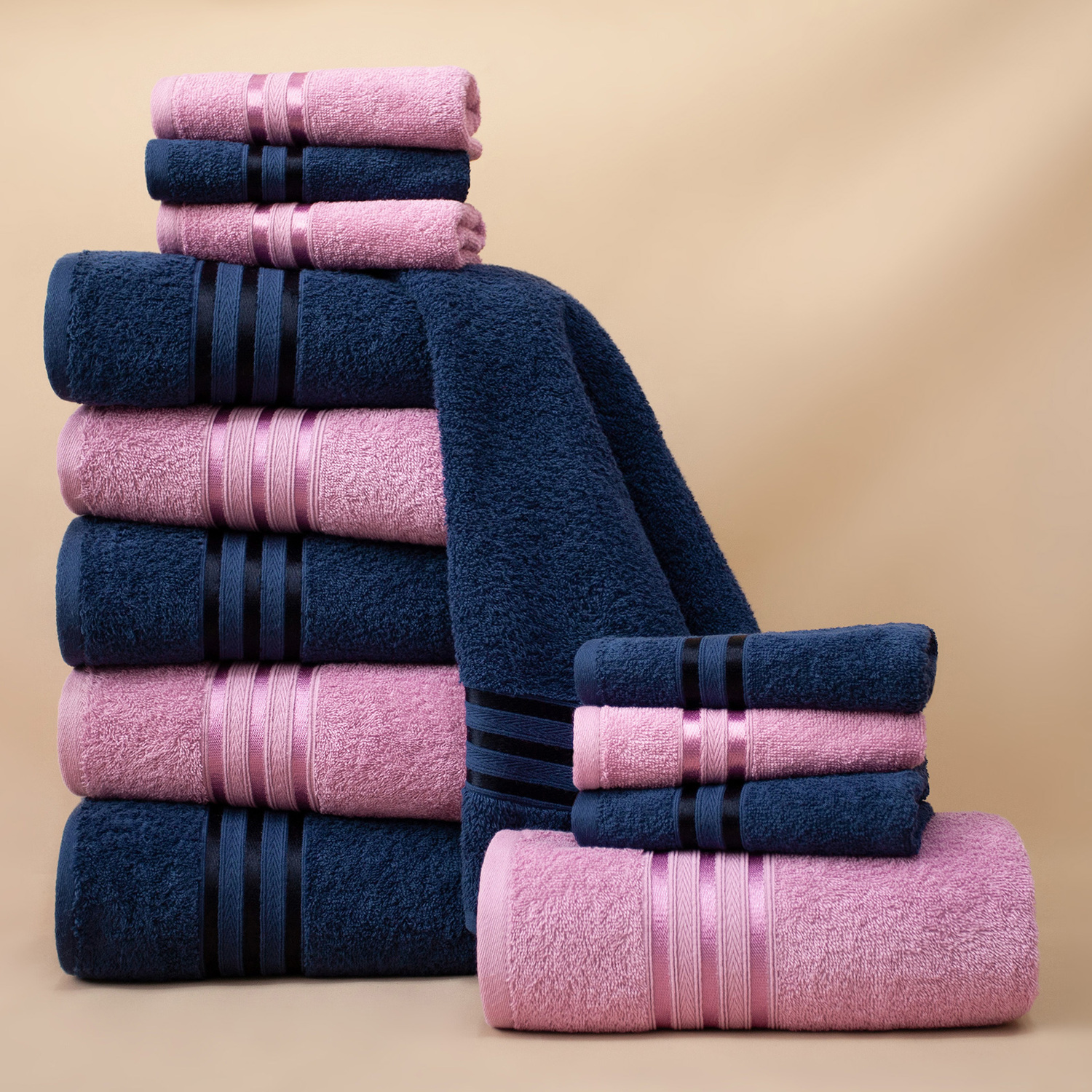 

12 полотенец Harmonika Махра 1057 Лиловый, 1150 Темно-синий 30х50 6, 50х80 4, 70х130 2