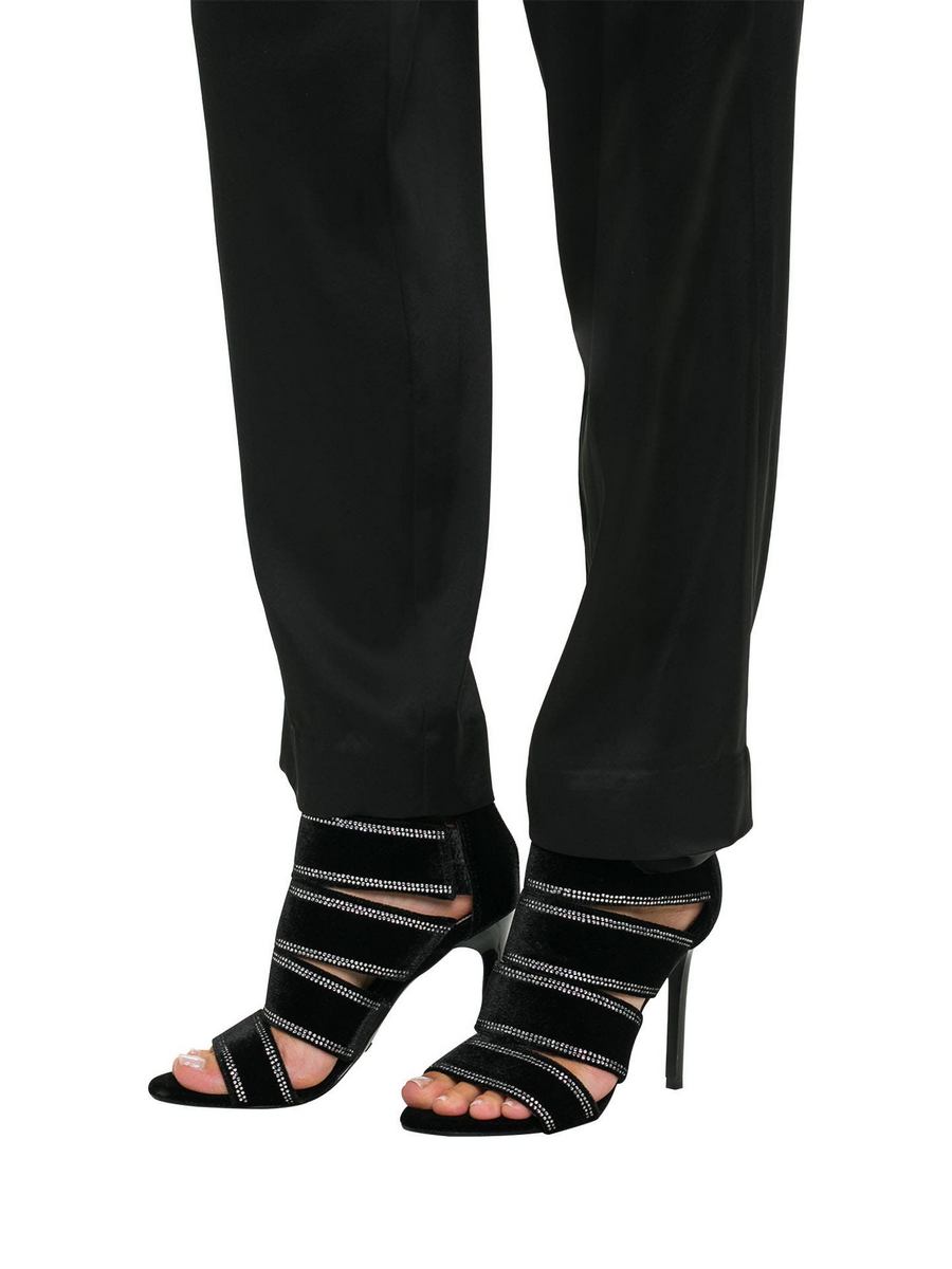 

Босоножки женские Guess 001425919 черные 39 EU, Черный, 001425919