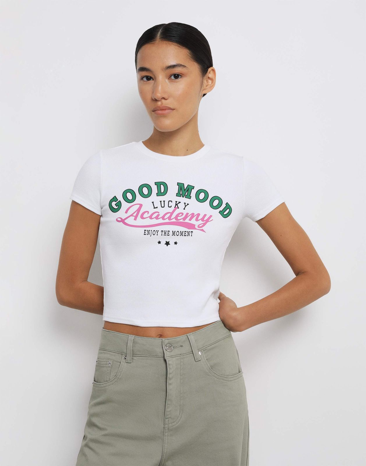 

Футболка женская Gloria Jeans GKT023660 белый M/170, GKT023660
