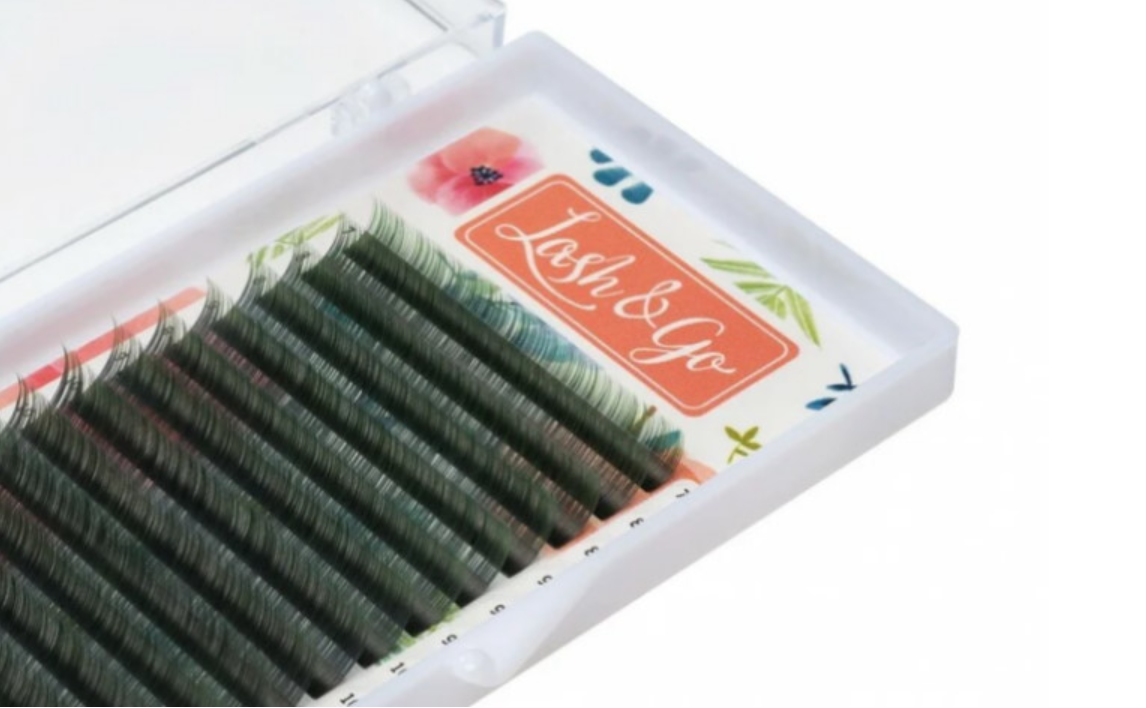 

Lash&Go Ресницы Омбре Зеленые 6 линий, MIX изгиб D; толщина 0,10; длина 8-13