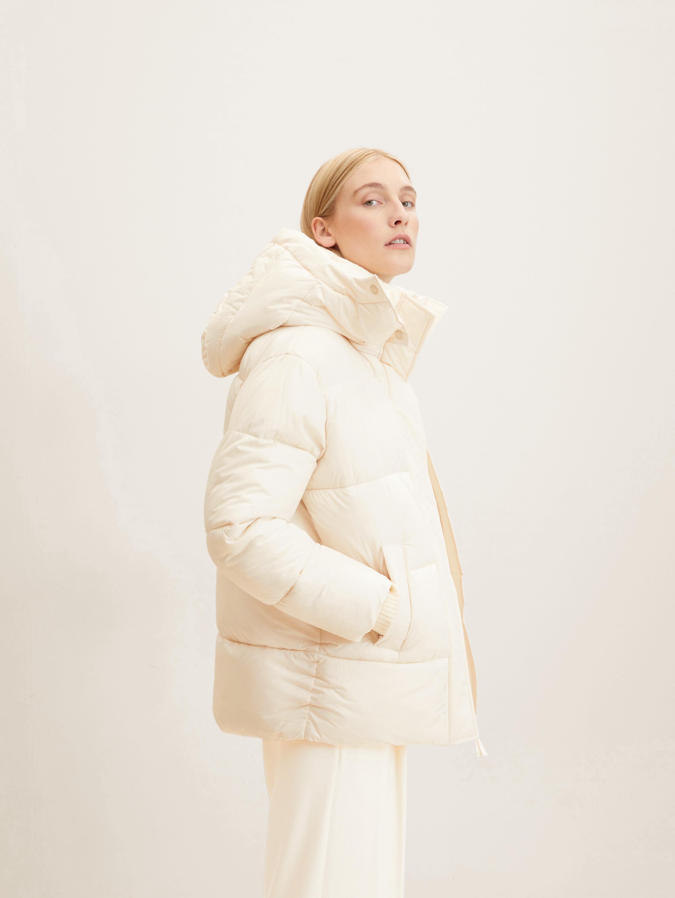 

Куртка женская TOM TAILOR 1032483 белая 2XL, 1032483