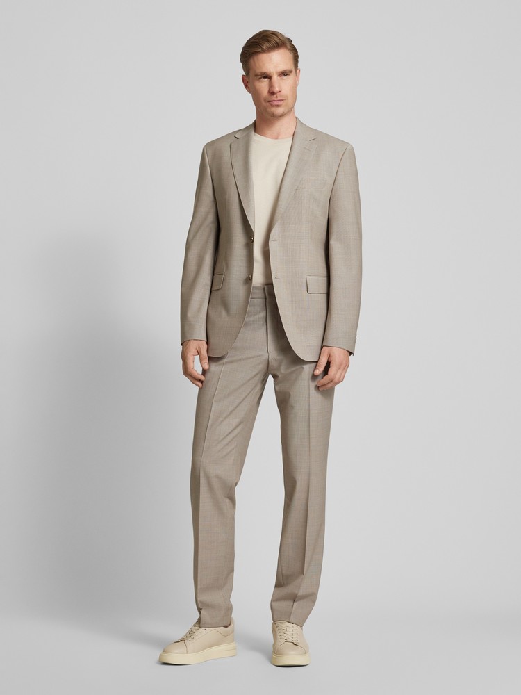 Брюки мужские BOSS 5051336000 бежевые 50 RU 18678₽