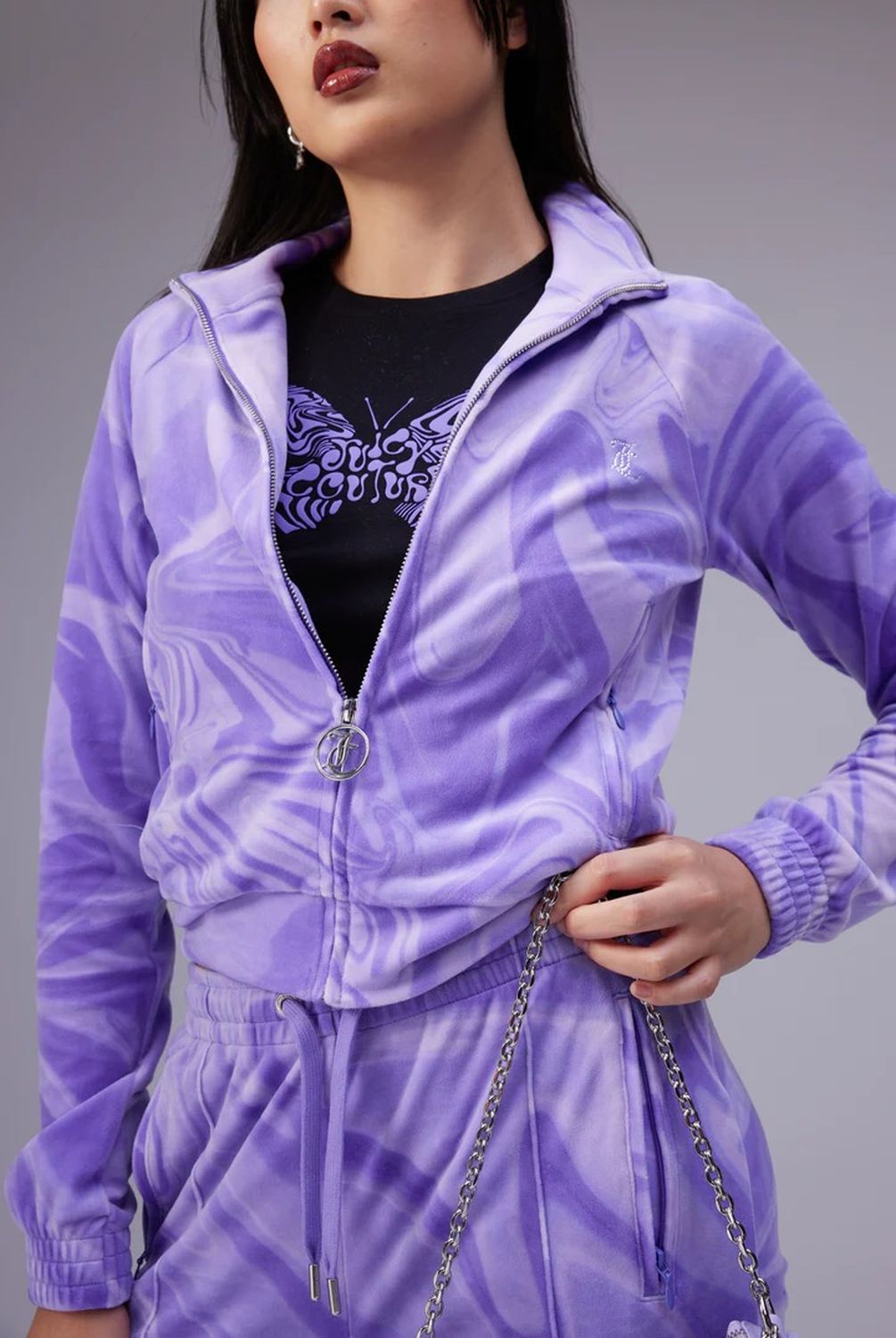 

Футболка женская Juicy Couture JCWC222054/101 черная 46 RU, Черный, JCWC222054/101