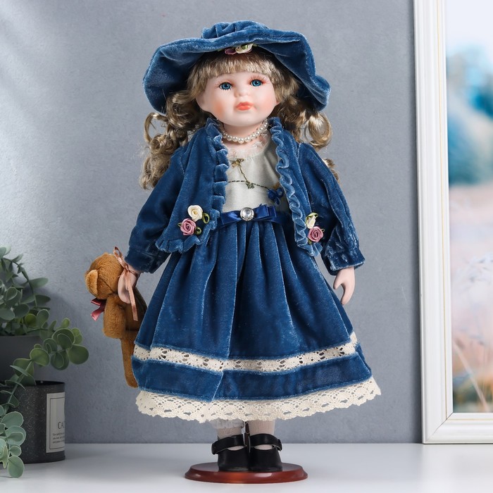 фото Кукла керамика, настенька в синем бархатном платье, с мишкой 40 см nobrand