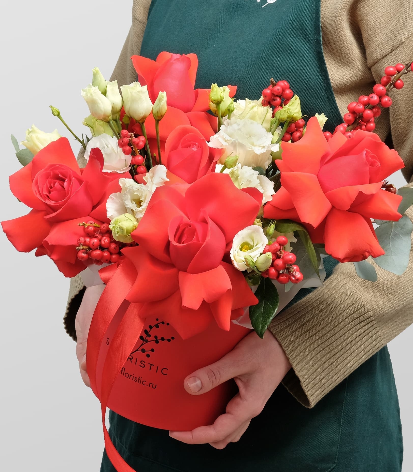 

Букет Studio Floristic из Роз и Эустомы Амалия красный