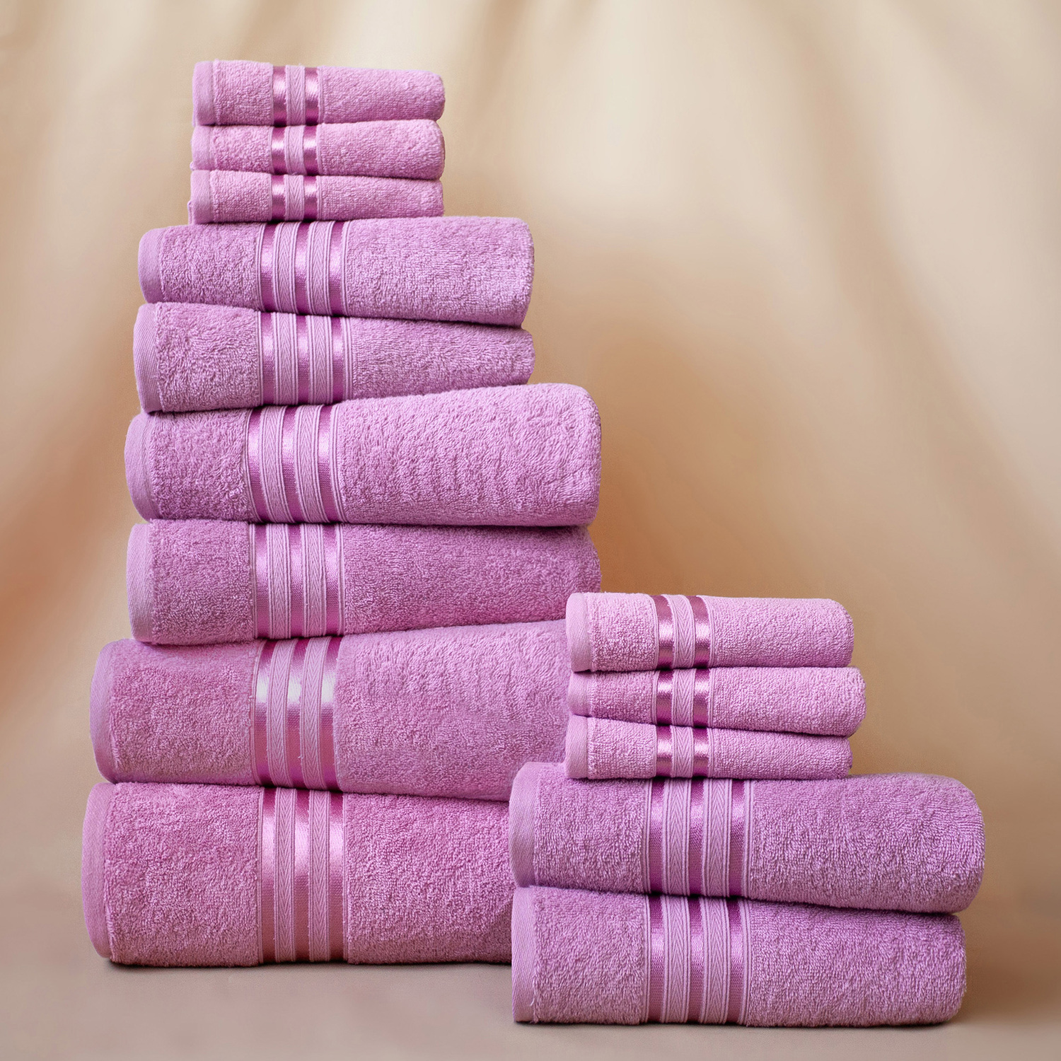 

4 полотенца Harmonika Махра 1057 Лиловый 30х50 6 шт, 50х80 4 шт, 70х130 2 шт, 100х150 2 шт