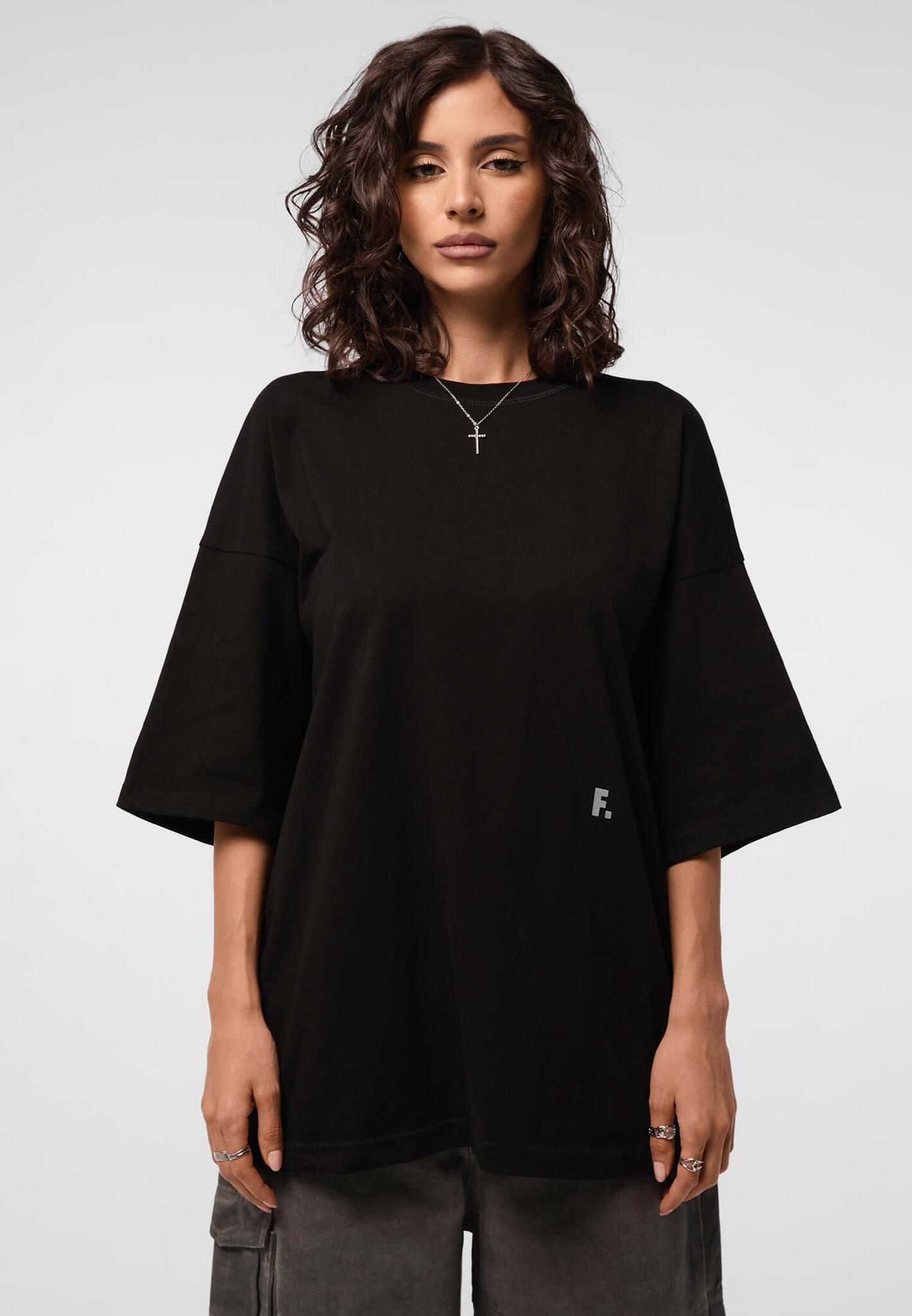 

Футболка женская Feelz Label черная M-L, Черный, Label