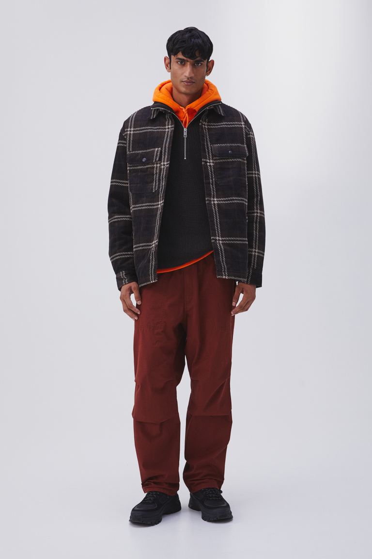 

Брюки мужские H&M 1084275003 бордовые S (доставка из-за рубежа), Бордовый, 1084275003