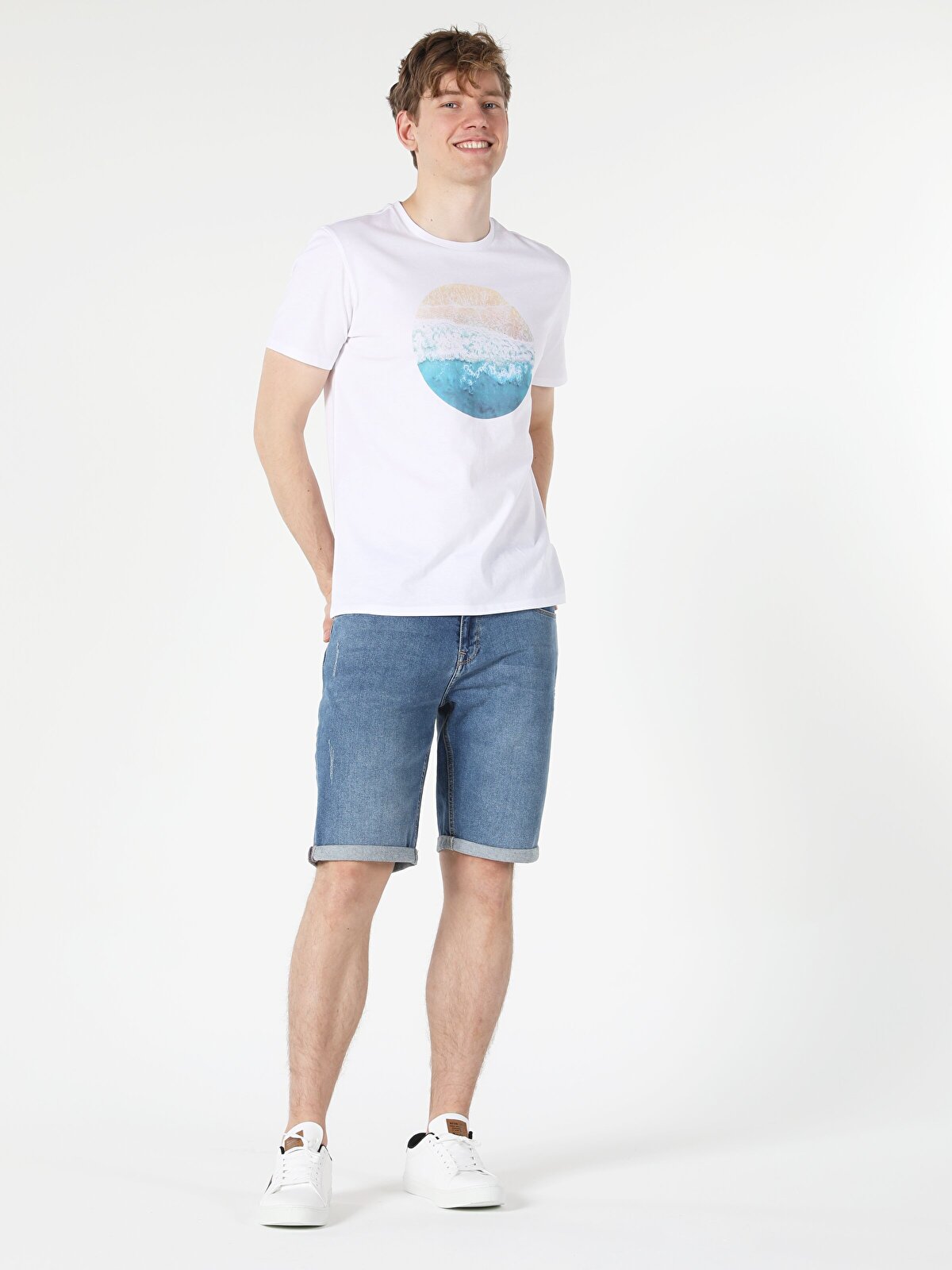 

Футболка мужская Colins CL1058841_Q1.V1 белая M, Белый, CL1058841_Q1.V1