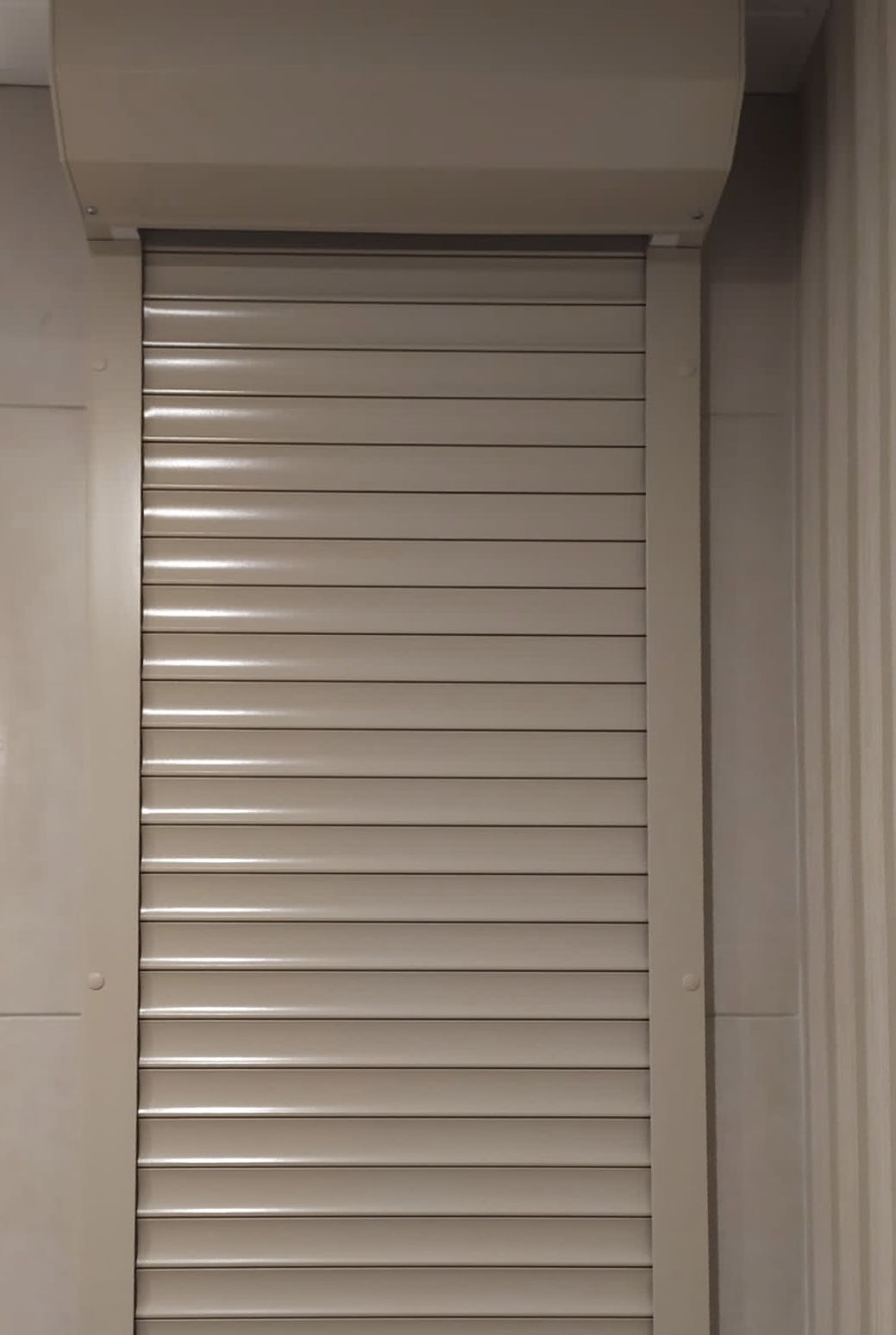 

Роллеты ALUTECH PD45/N-75*90-BE, 750900 мм, Бежевый, PD45/N-75*90-BE