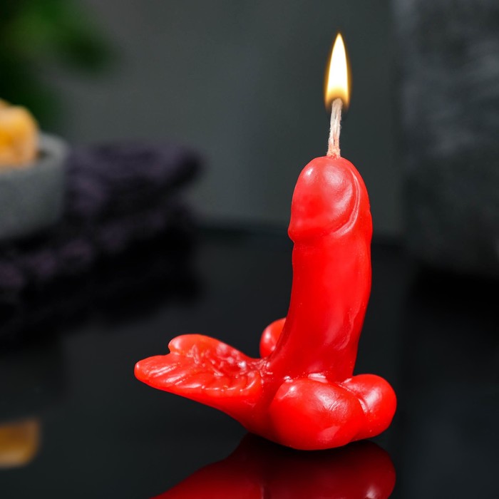 

Фигурная свеча "Фаворит с крыльями" красная 7,5см, 18+