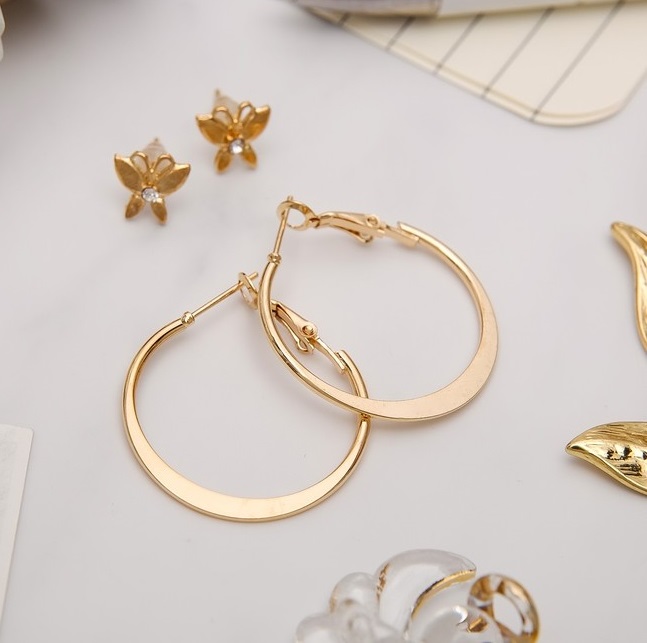

Комплект серегиз бижутерного сплава Queen Fair Бабочка, стразы, Бабочка