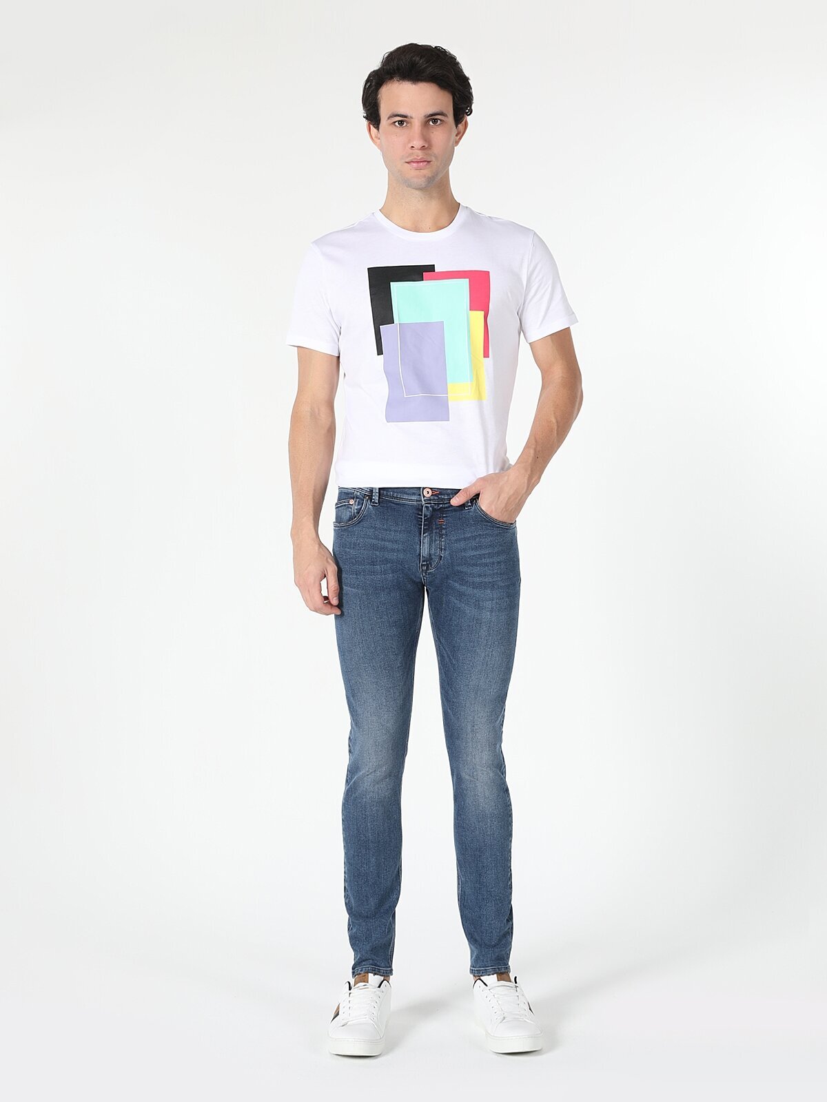 

Джинсы мужские Colins CL1058115_Q1.V1_DN05081 синие 31-32 INT, CL1058115_Q1.V1_DN05081