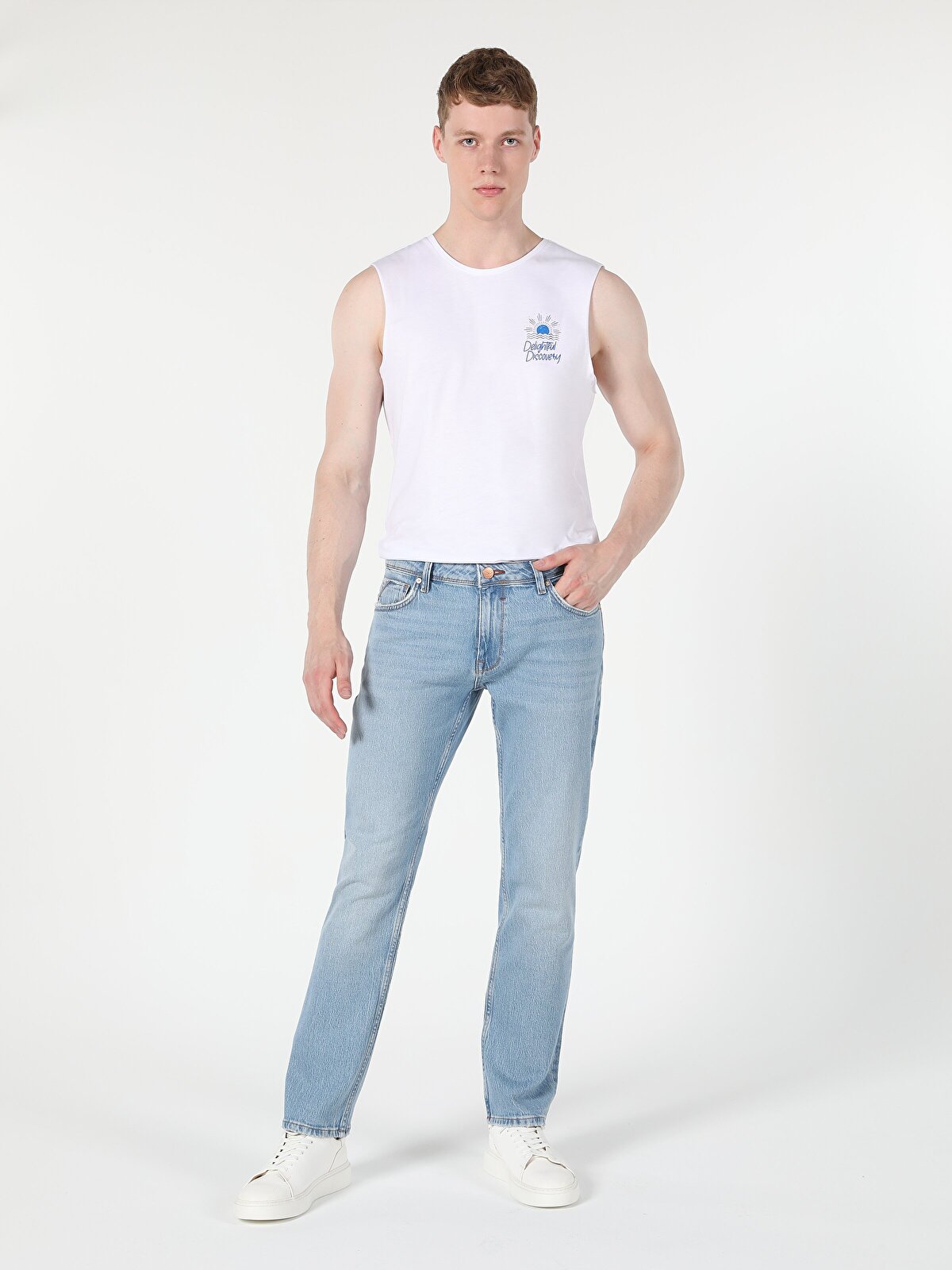 

Джинсы мужские Colins CL1059226_Q1.V1_DN42027 голубые 34-34 INT, CL1059226_Q1.V1_DN42027