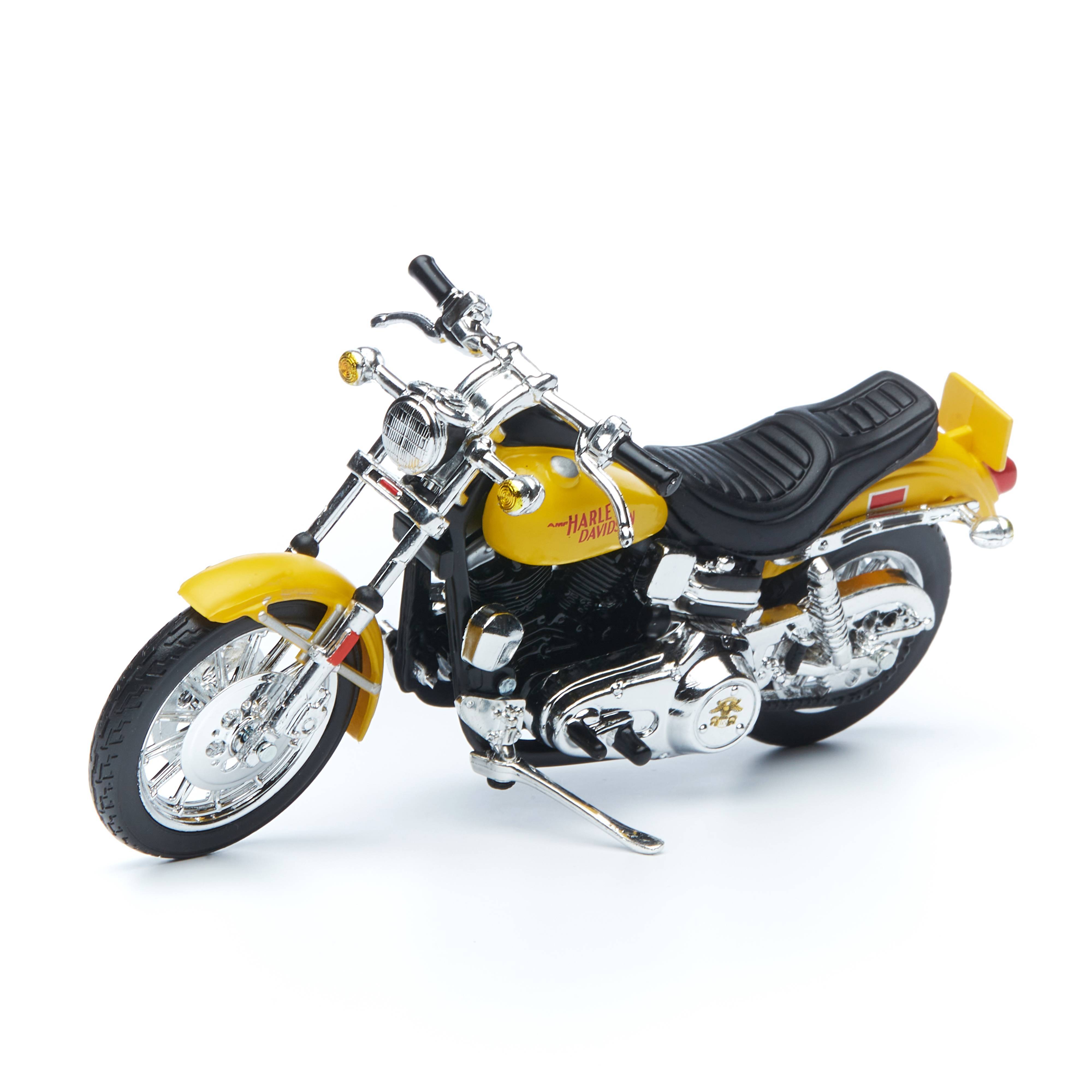 

Maisto мотоцикл 1:18 Harley Davidson 1977 FXS Low Rider, желтый 34360/12, 34360/12