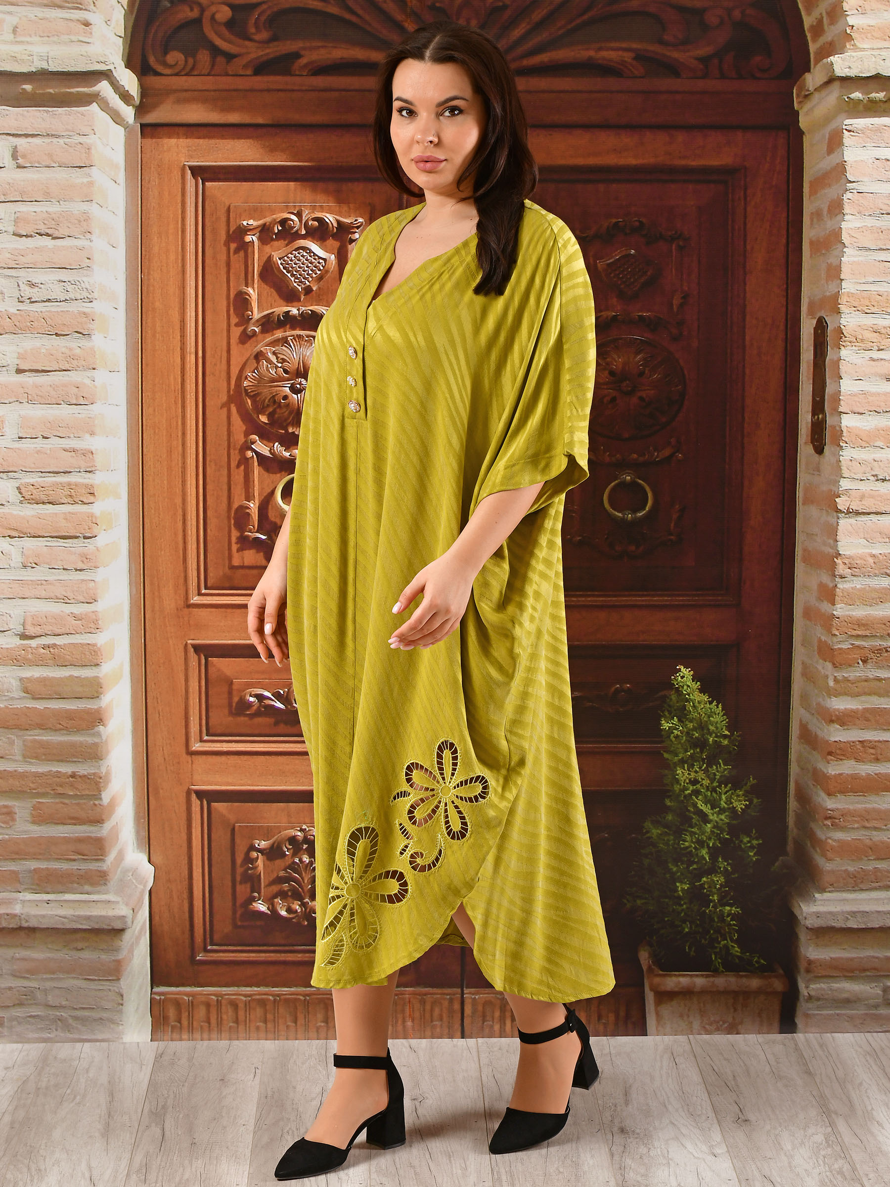 Платье женское DARKWIN 9750 зеленое 66-68 RU