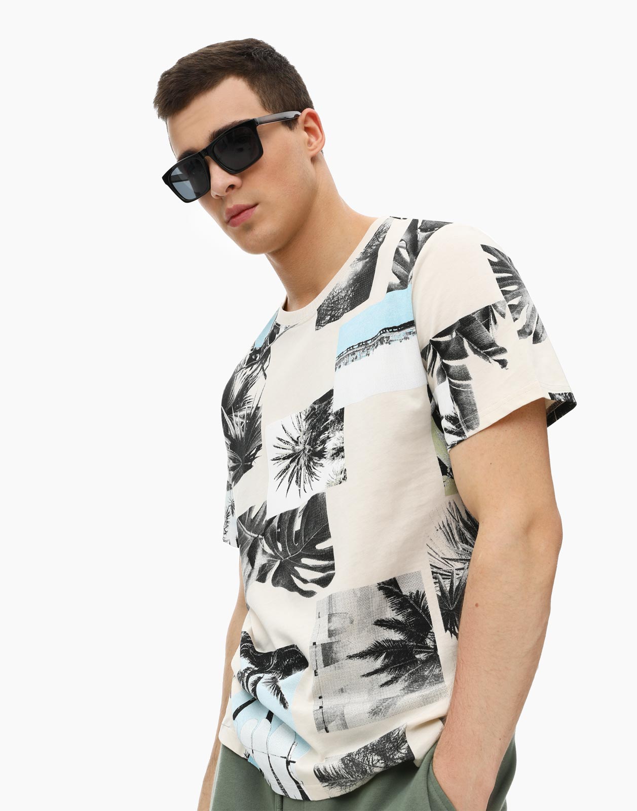 

Футболка мужская Gloria Jeans BKT012196 бежевая S, Бежевый, BKT012196