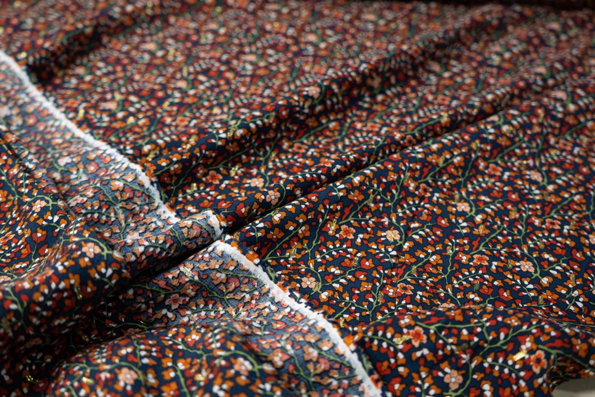 

Ткань UNOFABRIC вискоза штапель с люрексом 147х140 см, Коричневый