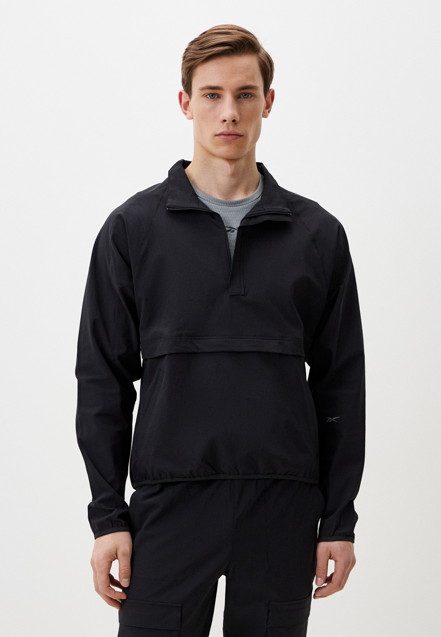 

Анорак мужской Reebok Active Collective Skystretch Woven Anorak черный L, Active Collective Skystretch Woven Anorak
