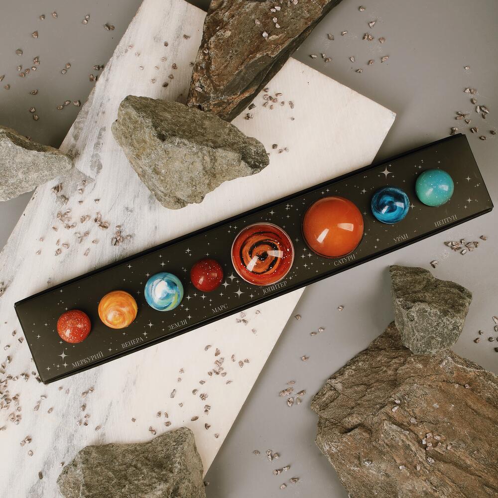 Конфеты ручной работы VioChoco Всемирное тяготение, 230 г