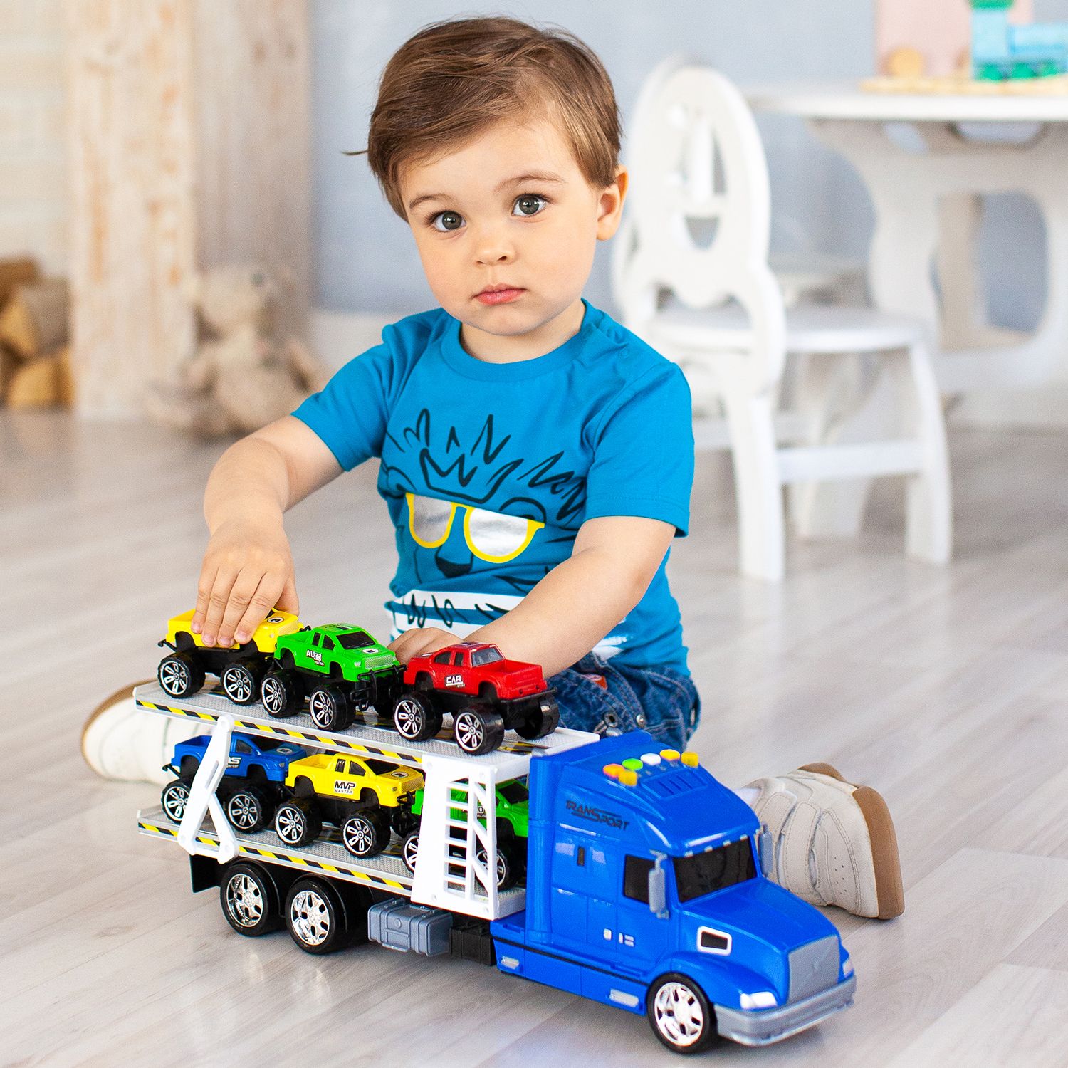 

Игровой набор Givito Мой город , (50 см, свет, звук, синий, 6 машин – пикапов)