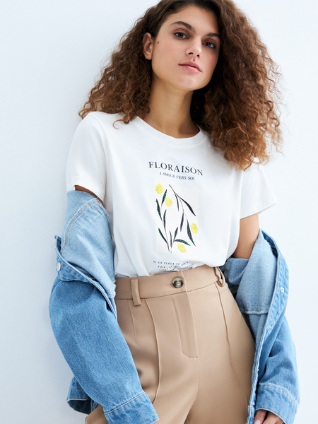 

Футболка женская ZARINA 3225526494 белая XS, Белый, 3225526494