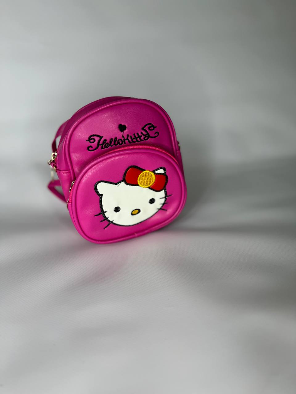 

Сумка и рюкзак 2 в 1 миньон 21 x 15 см фиолетовый 10038, Hello Kitty