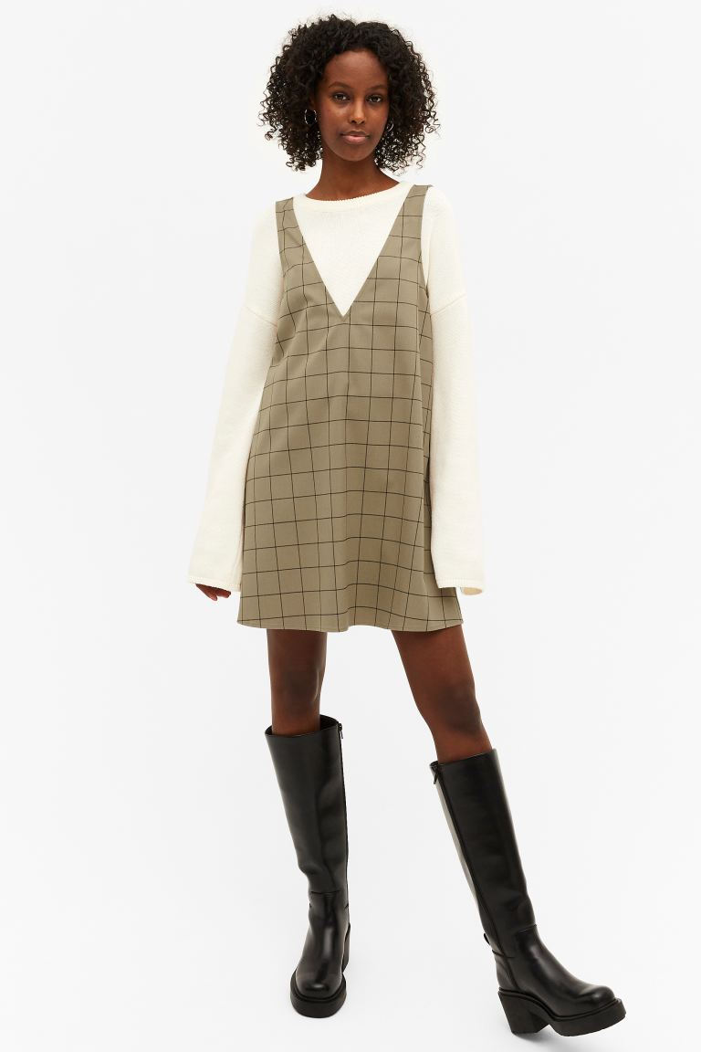 Сарафан женский Monki 1085804004 бежевый M (доставка из-за рубежа)