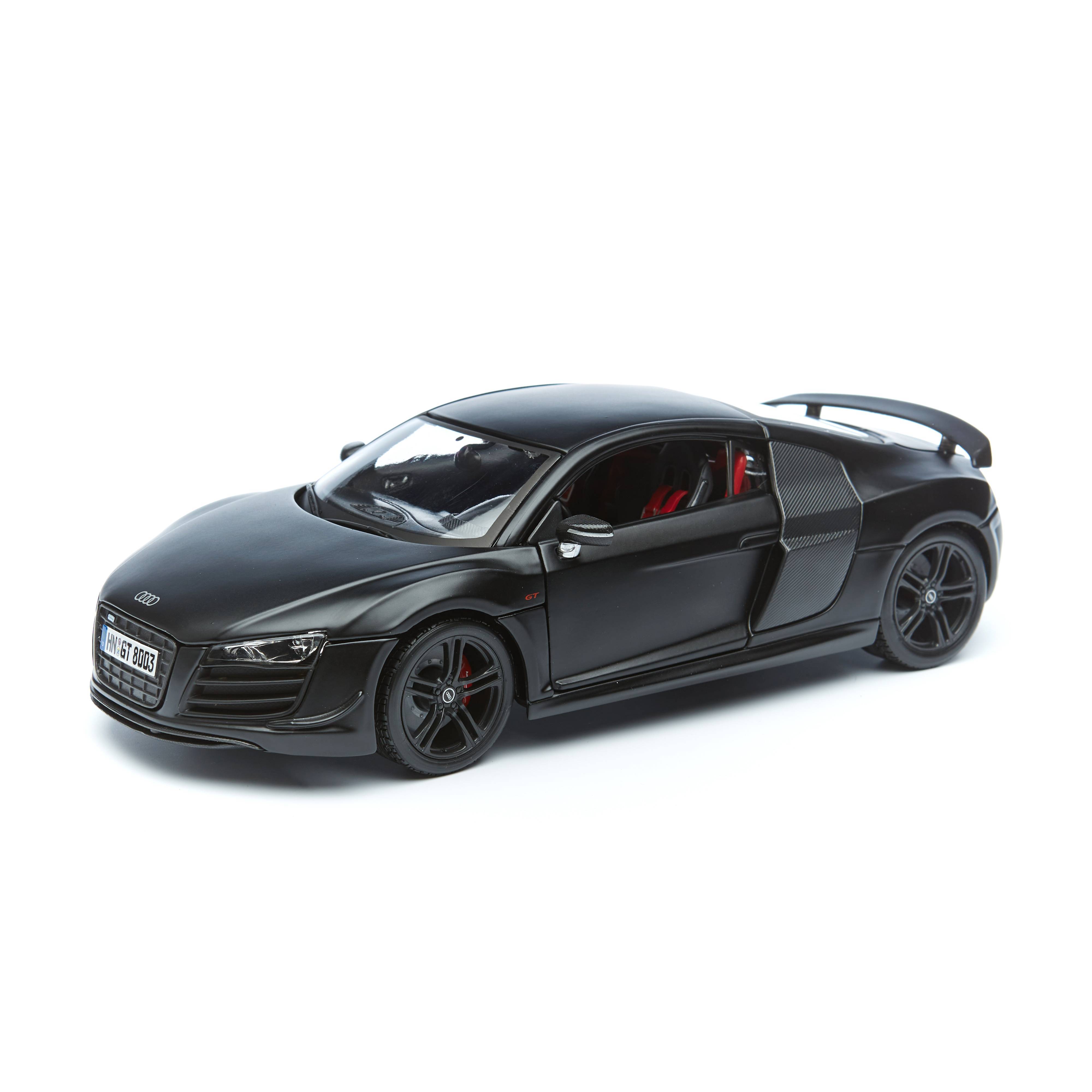 Maisto Машинка Audi R8 GT, 1:18 чёрная 31395