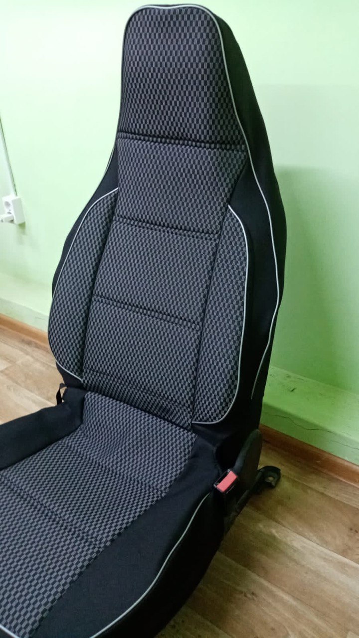 Чехлы ВАЗ 21213-14 Нива 17 - жаккард/велюр боковая поддержка серые Лидер