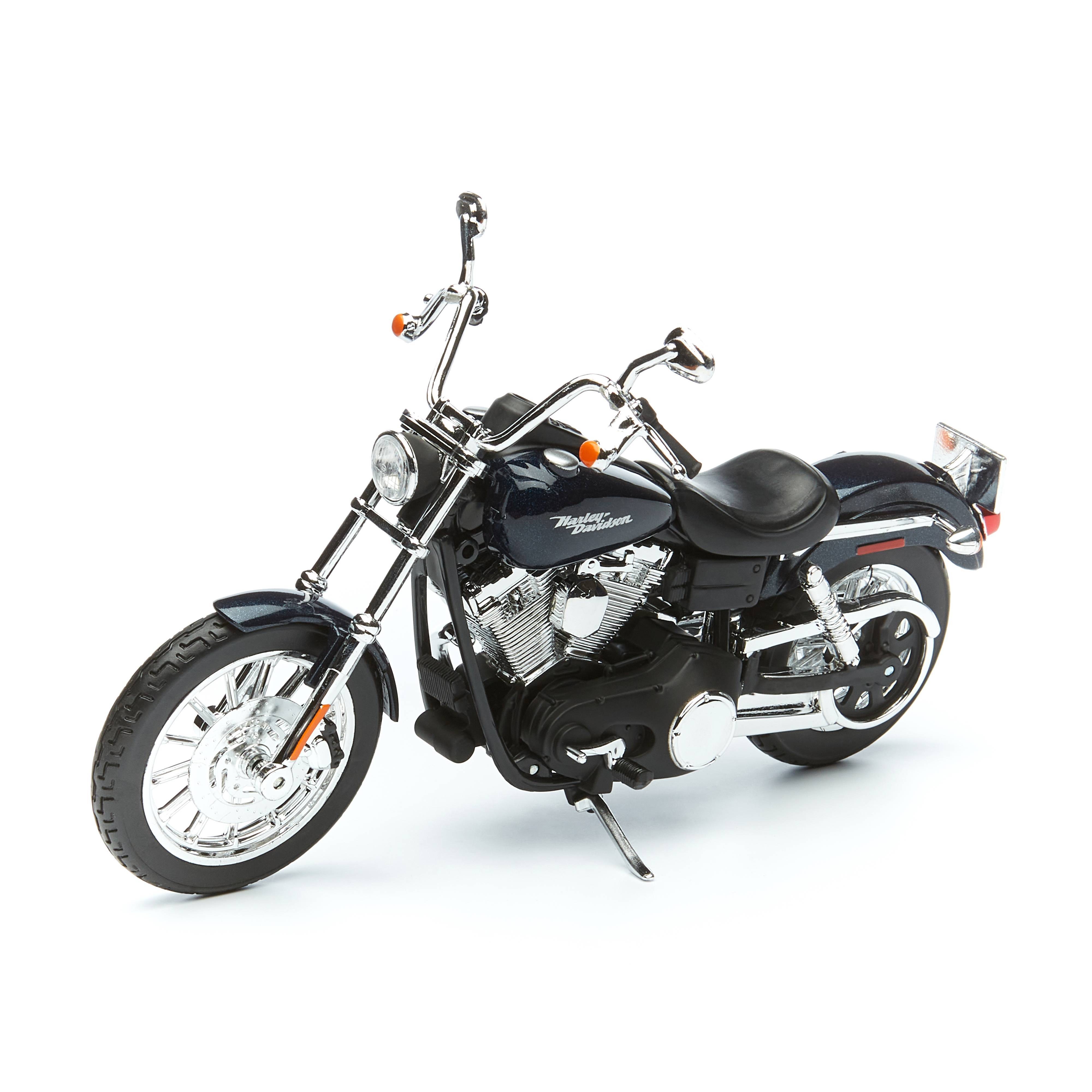 

Maisto Мотоцикл H-D Motorcycles - 2006 FXDBI Dyna Street Bob 1:12, черный 32325/10, 32325/10