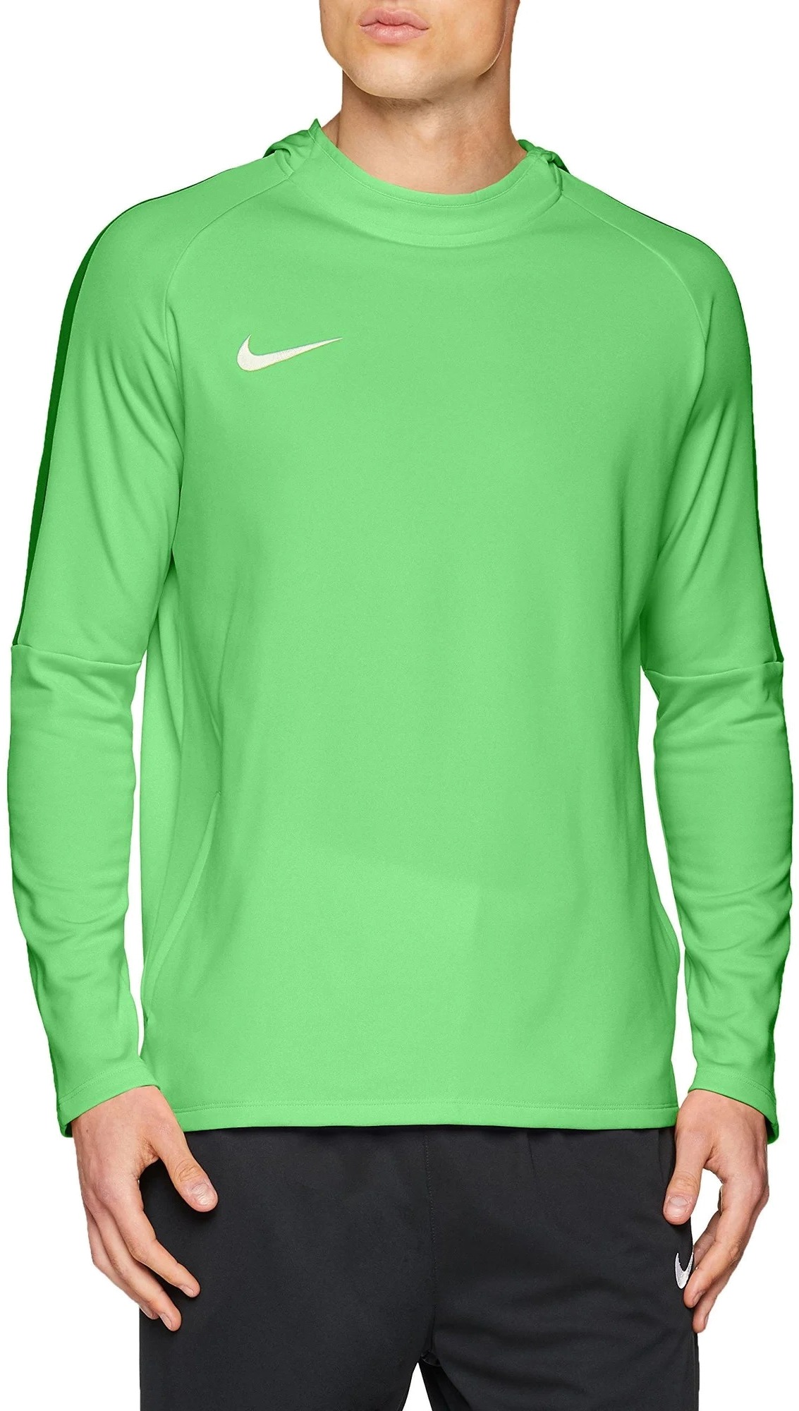 

Лонгслив мужской Nike AH9608-361 зеленый L, AH9608-361