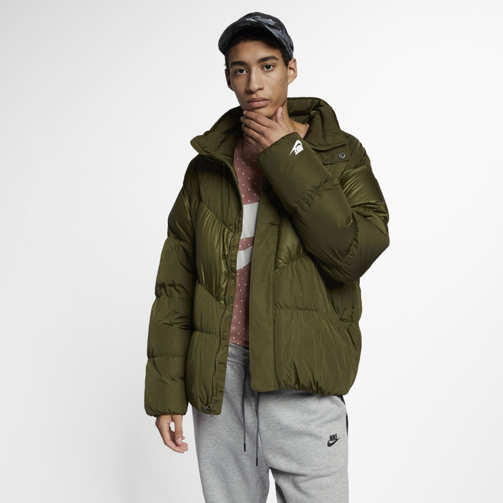 

Пуховик мужской Nike 928893-395 зеленый XL, 928893-395