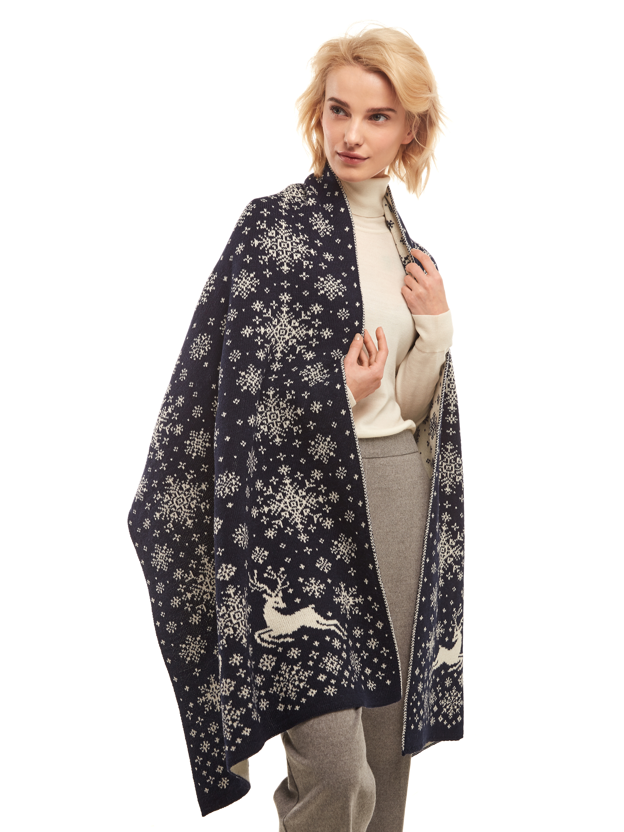 

Палантин женский Scandica Flying Deer темно-синий/молочный One Size, 377STO