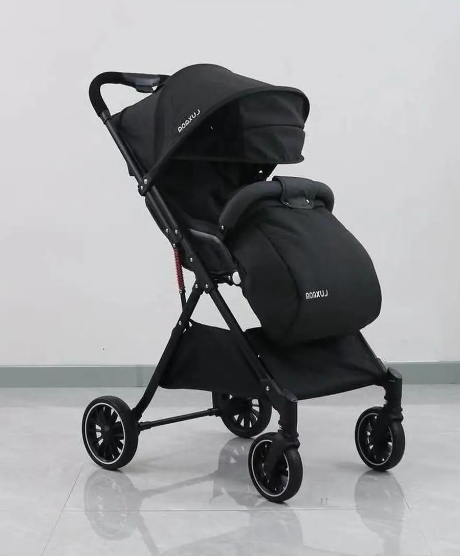 Прогулочная коляска Luxmom V5 black