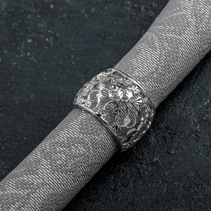 Кольцо для салфеток Виноград. Серебро, 4х3 см, цвет серебряный