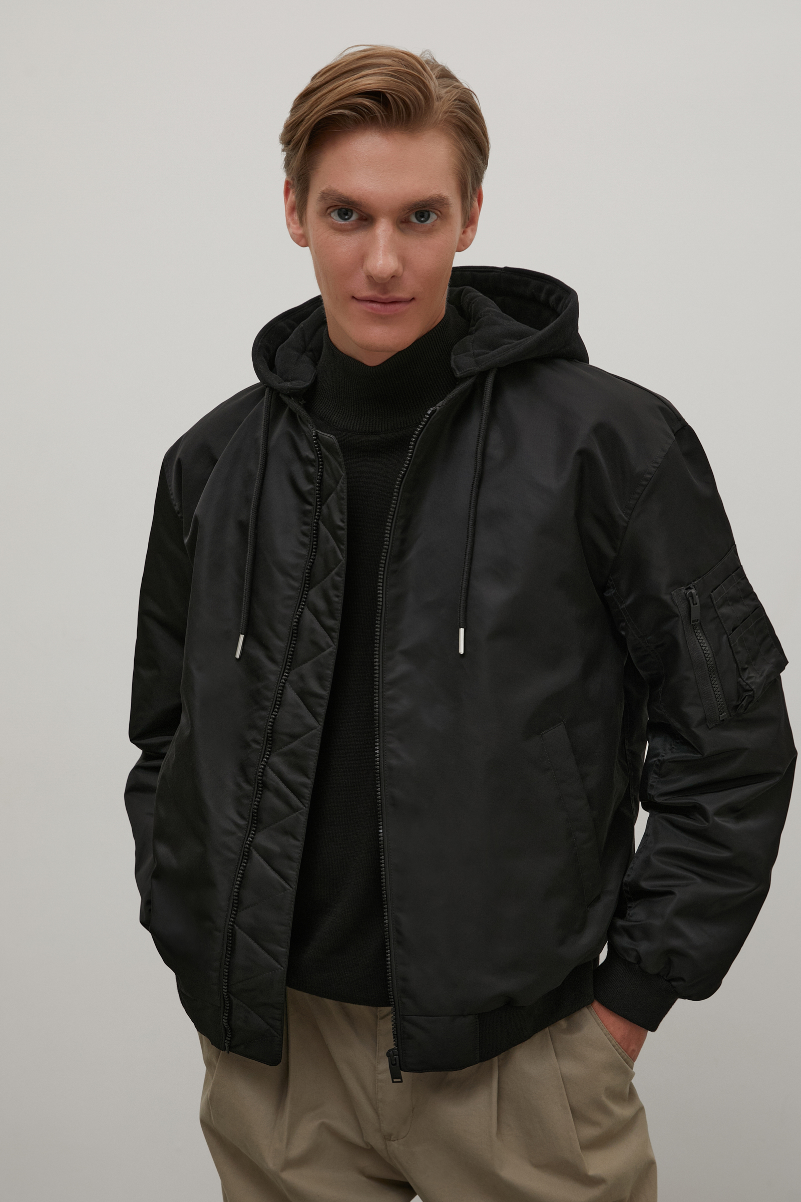 

Куртка мужская Finn Flare FAC22032 черная 2XL, FAC22032
