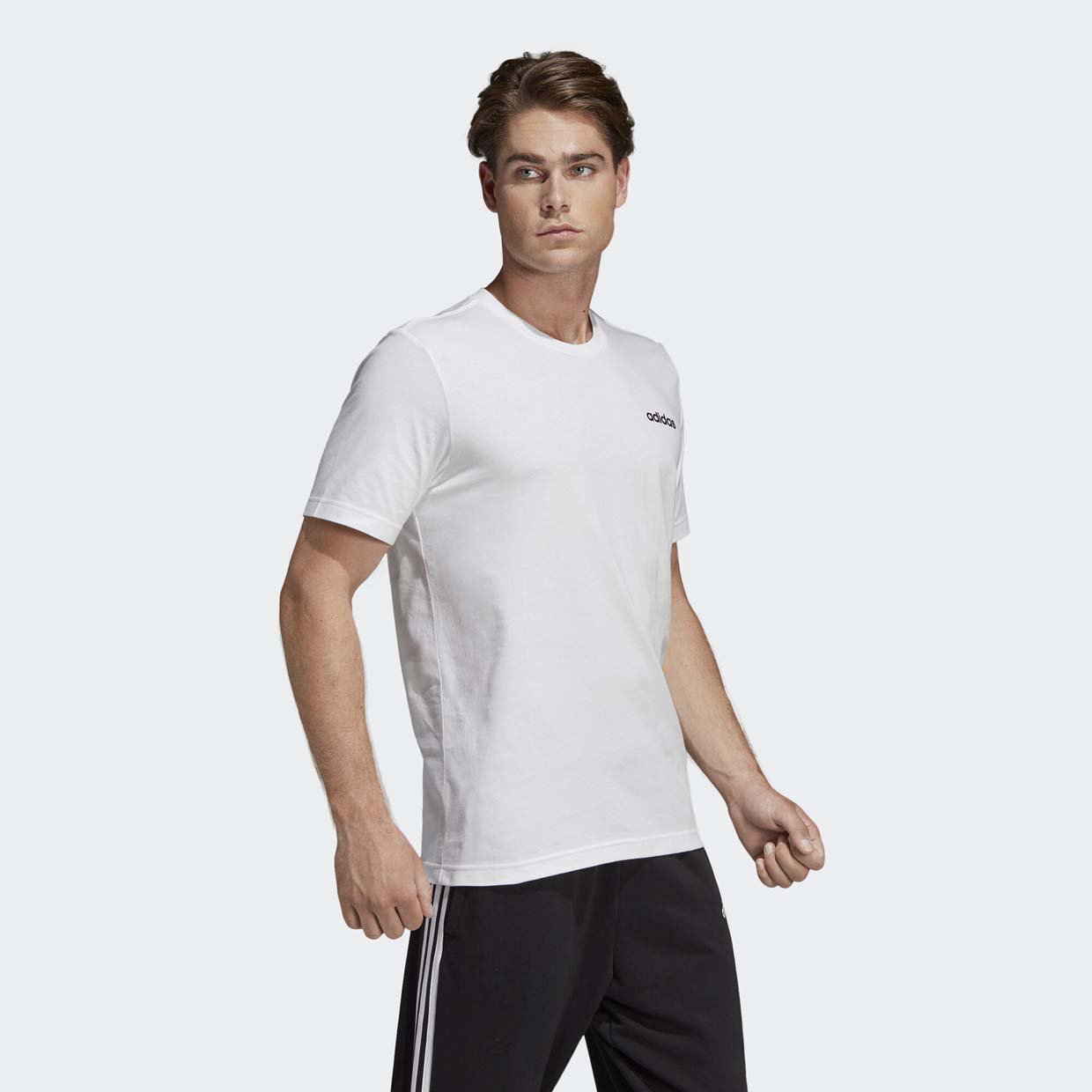 фото Футболка мужская essentials dq3089 adidas белая xl