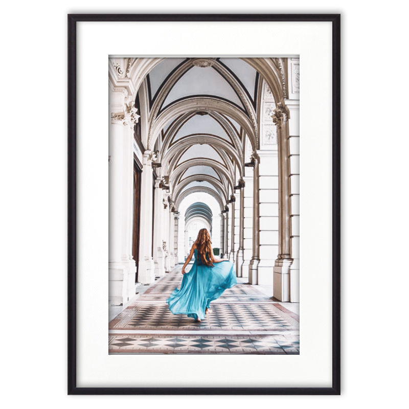 фото Постер в рамке девушка в голубом платье - 50х70 см дом корлеоне