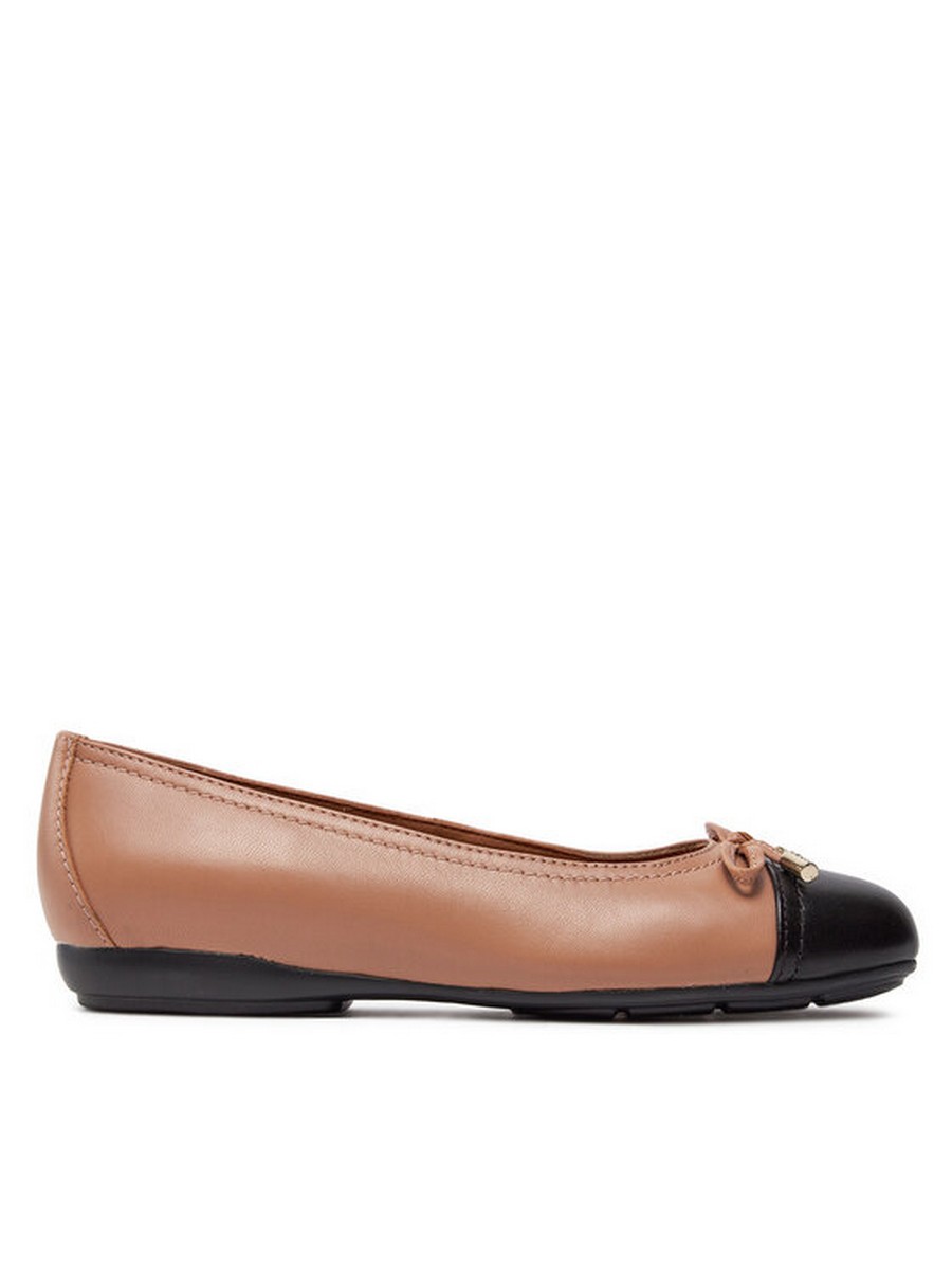 

Балетки женские GEOX D Annytah D927ND 000TU C9321 бежевые 38 EU, Бежевый, D Annytah D927ND 000TU C9321