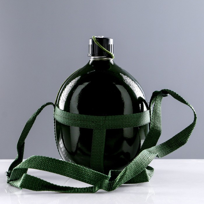 фото Фляга походная аdventure, 1100 мл, темно-зеленая, с черной крышкой, алюминий, 13.5 × 8 см