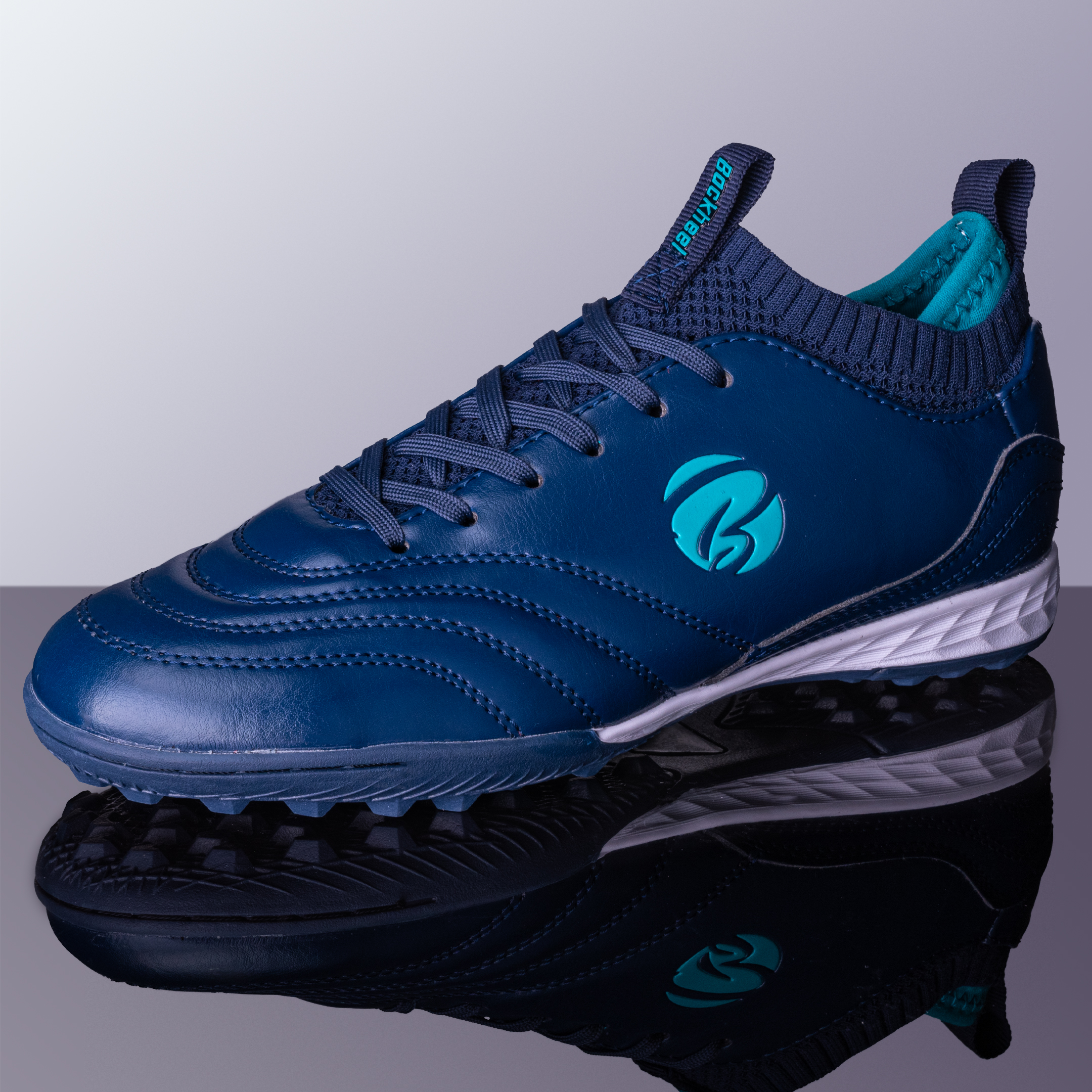 

Спортивные футбольные бутсы Backheel DARK BLUE 211003 многошиповые мужские размер 45, Синий, 211003